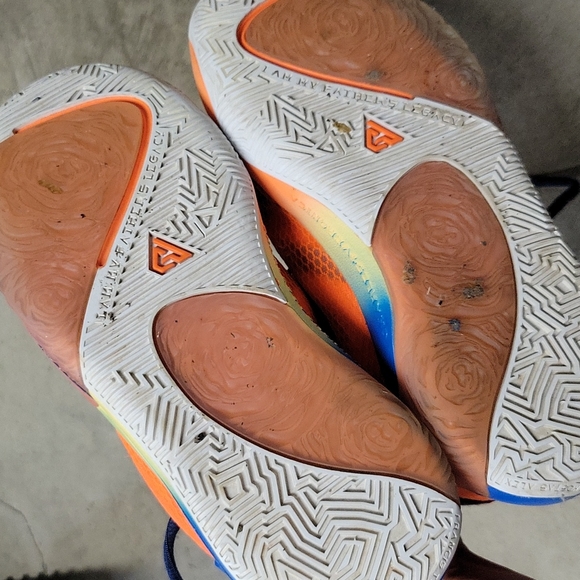 Boys basketball 🏀 shoes - Picture 5 of 6